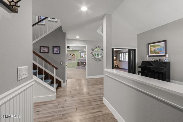 3085 Klamath Avenue, Simi Valley CA: https://media.crmls.org/mediaz/7bbeca60-af81-46c1-a2af-4681c4080f90.jpg