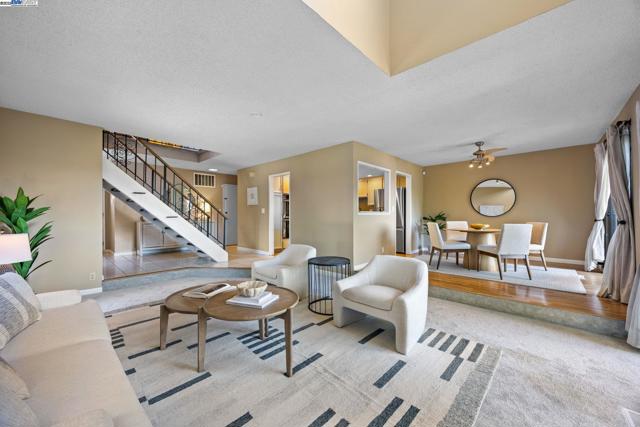 1112 Holmes Way, Hayward CA: https://media.crmls.org/mediaz/7bbf3548-f5c2-4038-83b7-58344bc3b0e4.jpg