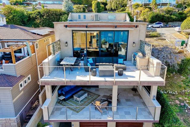 812 San Antonio Pl, San Diego CA: https://media.crmls.org/mediaz/7bbf4a18-c260-4a0d-9279-e24d15e92efc.jpg