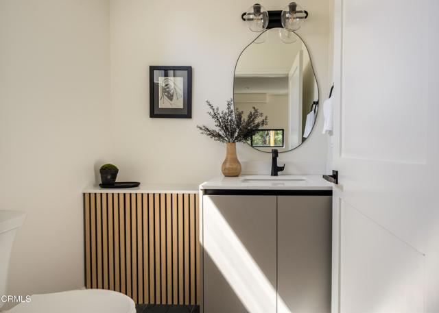 Detail Gallery Image 16 of 31 For 508 1/2 N Sycamore Ave, Los Angeles,  CA 90036 - 2 Beds | 2/1 Baths