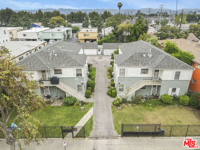 14240 Delano Street, Van Nuys CA: https://media.crmls.org/mediaz/7bc153f7-0afb-42fa-a032-0f104746da19.jpg