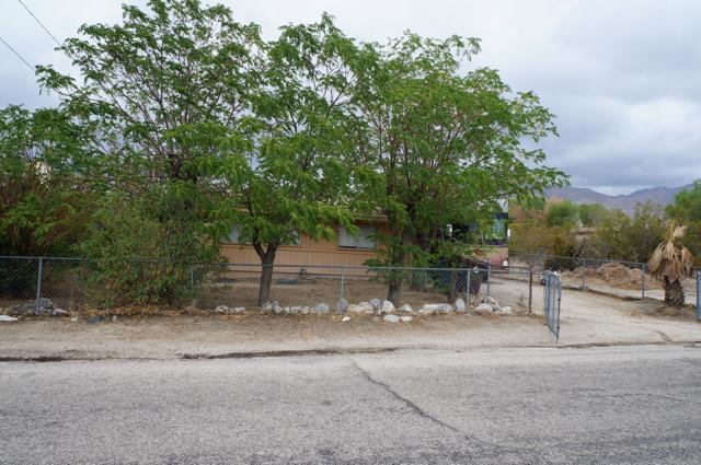 11022 West Drive, Morongo Valley CA: https://media.crmls.org/mediaz/7bc38c2e-7732-44ae-b3bc-292a108fd2a5.jpg