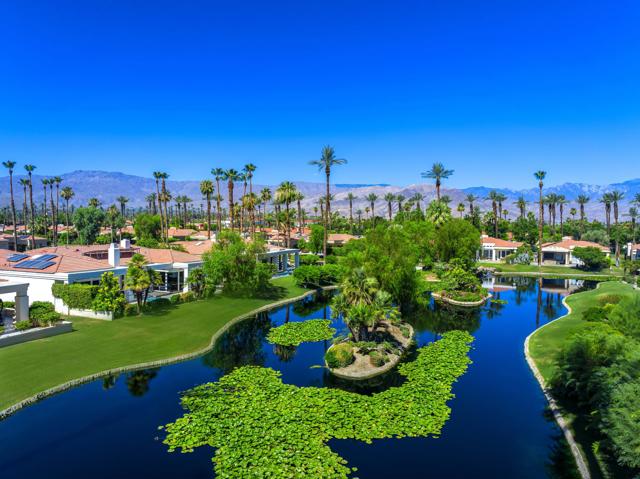 75070 Muirfield Court, Indian Wells CA: https://media.crmls.org/mediaz/7bc4990a-7084-4bb5-a593-4626b3adc368.jpg