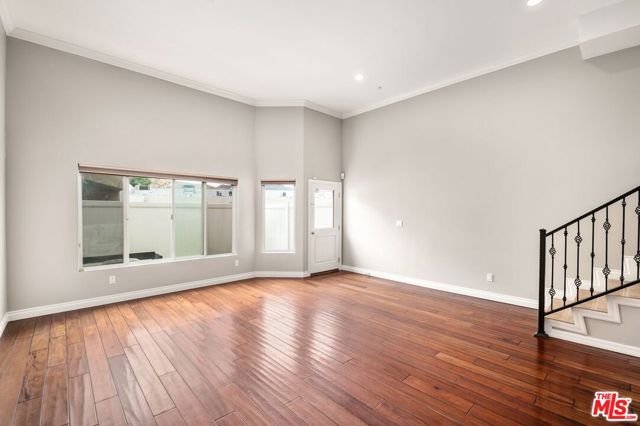 5241 Colodny Drive, Agoura Hills CA: https://media.crmls.org/mediaz/7bc4f911-c1f3-406b-b427-8a610dc67151.jpg