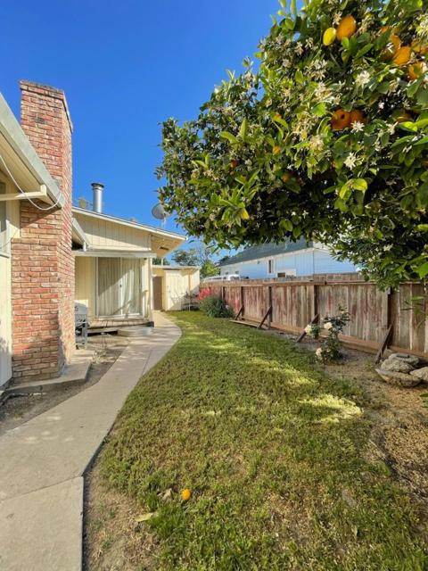 510 Bassett Street, King City CA: https://media.crmls.org/mediaz/7bc54e62-c494-4d52-923b-eda699a9ed78.jpg