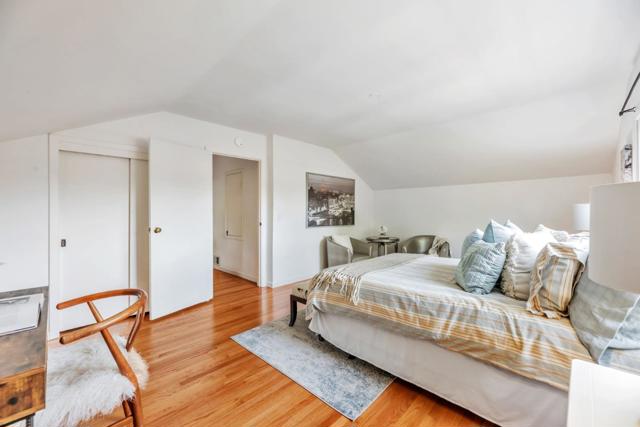 632 Saint Claire Drive, Palo Alto CA: https://media.crmls.org/mediaz/7bc5c319-ecd2-4f6b-9a25-3c265ba5e881.jpg