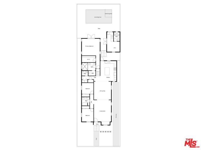 3923 Revere Avenue, Los Angeles CA: https://media.crmls.org/mediaz/7bc5eef3-62b0-4349-83e1-dd04aeb90e93.jpg