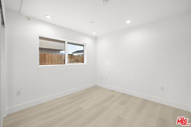 5651 Case Avenue photo 9