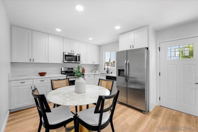 3905 3909 Cottonwood St, San Diego CA: https://media.crmls.org/mediaz/7bc6ce7b-bf43-4cde-b149-30dd1f36ac23.jpg