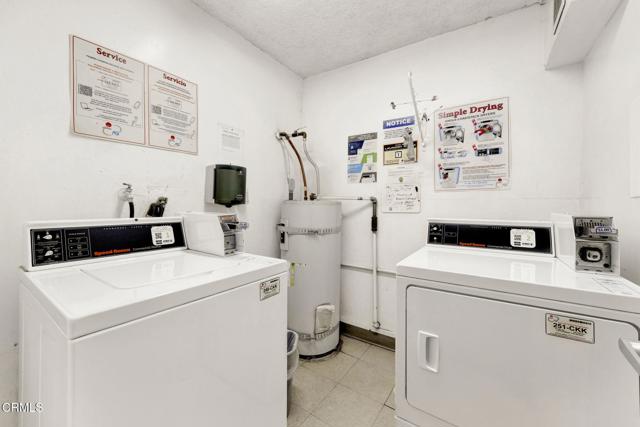 1127 E Del Mar Boulevard, Pasadena CA: https://media.crmls.org/mediaz/7bc6f480-4f0b-47f2-b016-0e0f91fa1914.jpg