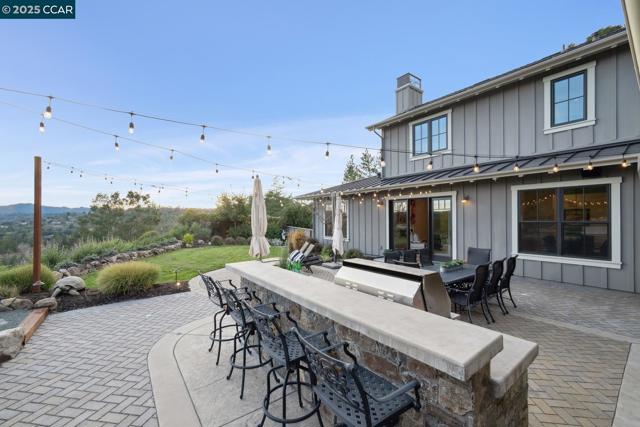 1204 Glen Rd, Lafayette CA: https://media.crmls.org/mediaz/7bc7682b-450e-4dbd-b7de-d0054e21f4e3.jpg
