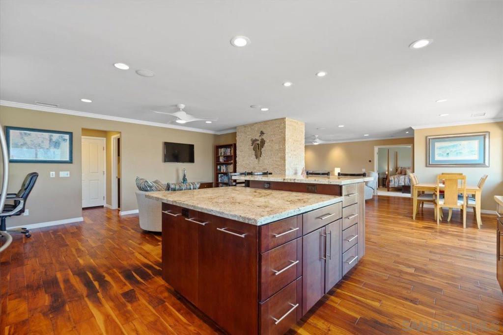12578 Lomica Dr - photo 15