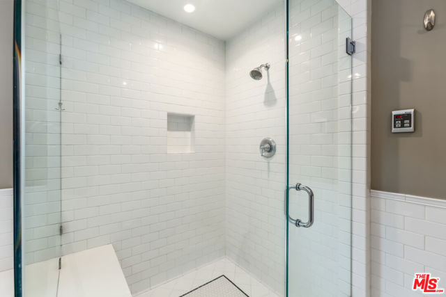 4229 Elmer Avenue, North Hollywood CA: https://media.crmls.org/mediaz/7bc79aff-c26d-46c8-990c-cc1be96f9f25.jpg