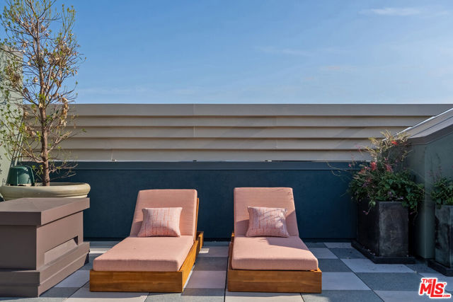 7428 Santa Monica Boulevard, 204 photo 26