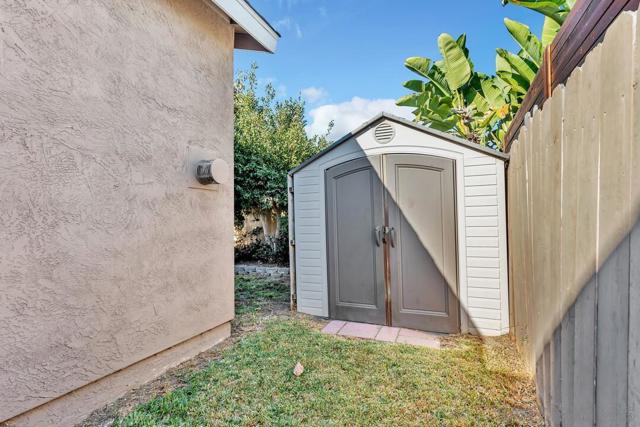 4502 Milton St, San Diego CA: https://media.crmls.org/mediaz/7bc9ee34-0f5c-47cb-97b8-2a853e93dc30.jpg