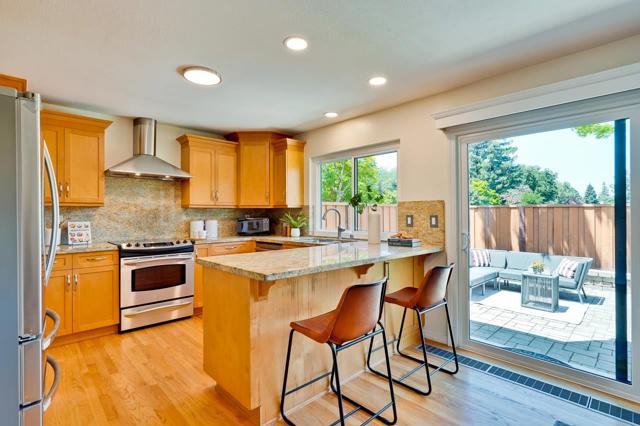620 Willowgate Street, Mountain View CA: https://media.crmls.org/mediaz/7bca0446-bec7-4069-a7c5-3aee48e4cbe9.jpg