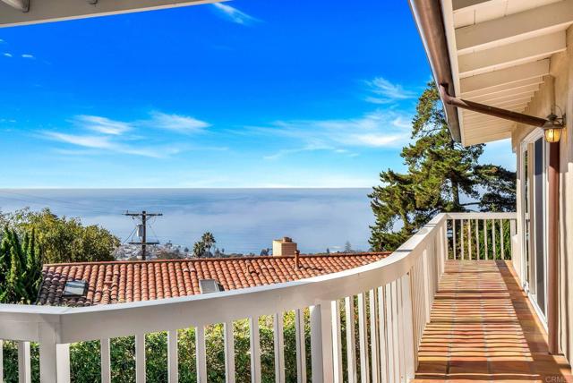 6130 Terryhill Drive, La Jolla CA: https://media.crmls.org/mediaz/7bca63e4-1d31-4482-9d63-d2d5b370d4f2.jpg