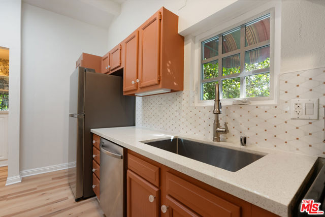 483 Sturtevant Drive, Sierra Madre CA: https://media.crmls.org/mediaz/7bcaf4f1-ab26-46bf-ad9c-10044479d7c1.jpg