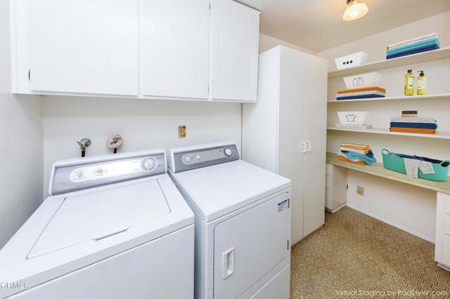 VR Stgd Laundry Room off Kitchen