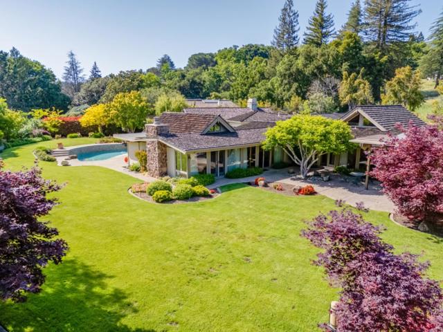 86 Belbrook Way, Atherton CA: https://media.crmls.org/mediaz/7bcb78bd-2e71-4b6d-a2f8-10bd195a8536.jpg
