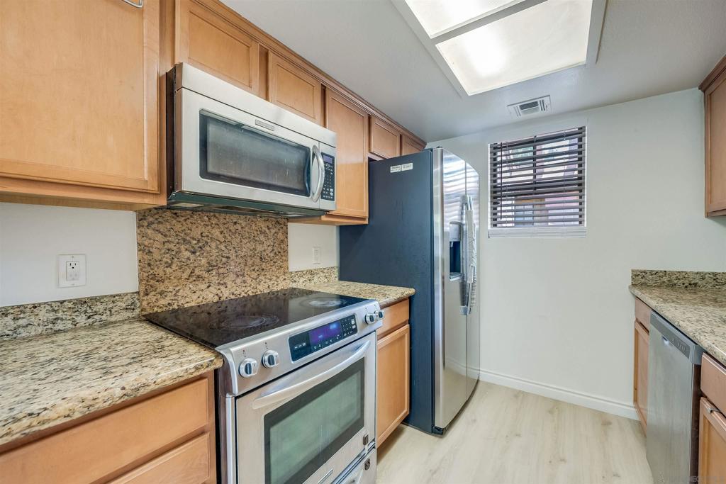 12051 Alta Carmel Ct - photo 11