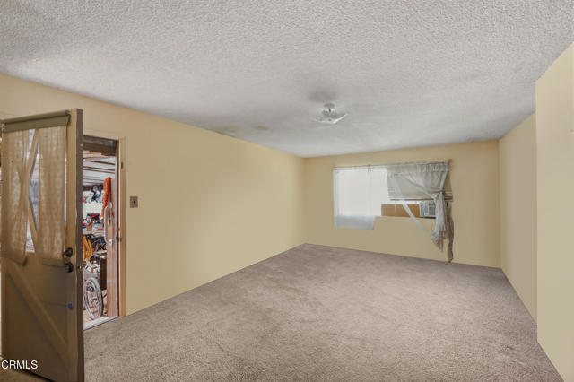 Detail Gallery Image 10 of 26 For 975 E Avenida De Los Arboles, Thousand Oaks,  CA 91360 - 4 Beds | 3 Baths