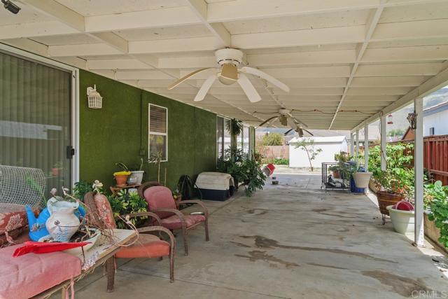 1643 Casper Road, San Jacinto CA: https://media.crmls.org/mediaz/7bcd9e43-78e1-448d-a2f0-36fd2fdbb687.jpg