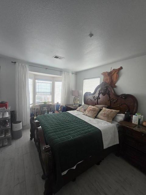 1958 Bradbury Street, Salinas CA: https://media.crmls.org/mediaz/7bcda8c5-4f25-4740-b595-7661af685148.jpg