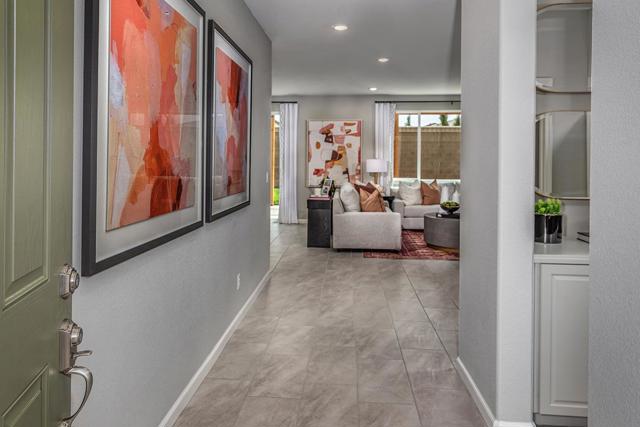 1911 Amaryllis Drive, Hollister CA: https://media.crmls.org/mediaz/7bce5cf9-4db3-4564-bbea-d770fa311d3b.jpg