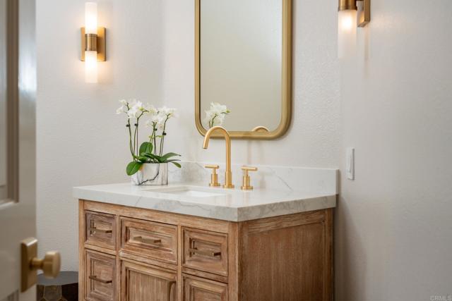 15491 Pimlico Corte, Rancho Santa Fe CA: https://media.crmls.org/mediaz/7bcec6aa-ad54-479c-bf80-6da40b912a12.jpg