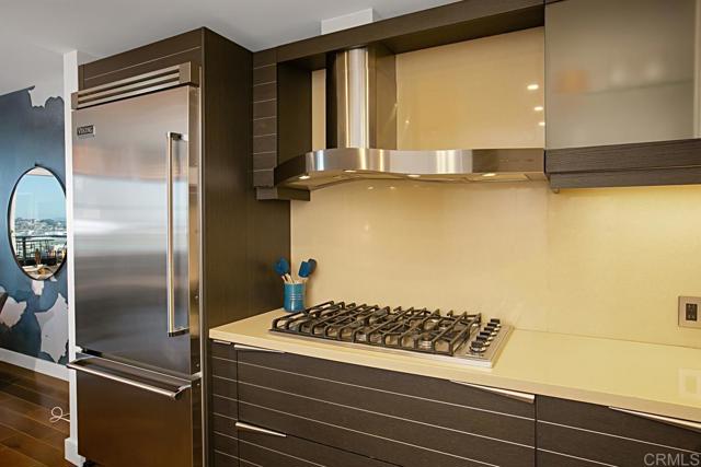 1325 Pacific Highway, San Diego CA: https://media.crmls.org/mediaz/7bcf17dc-b326-4d01-8afe-aab46d90cb8a.jpg