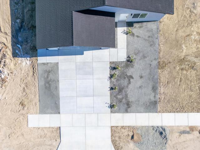 2864 Vista Avenue, Thermal CA: https://media.crmls.org/mediaz/7bcf551f-73fd-4777-8d01-16b84e06bc2e.jpg