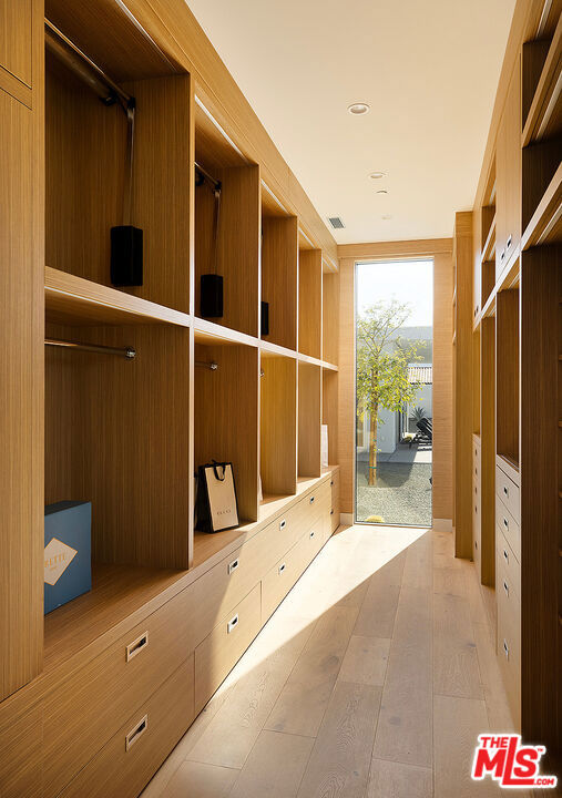 MLS #25629835 image #24