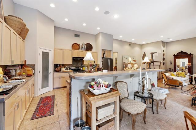 35659 Tranquil Place, Cathedral City CA: https://media.crmls.org/mediaz/7bcf60d4-98ae-4311-93bd-3f896d66e207.jpg