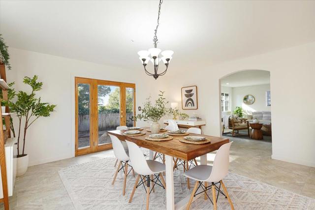 2200 Pelican, Santa Cruz CA: https://media.crmls.org/mediaz/7bcf9c1c-4c7d-463c-8ff0-a4b9aabc2a85.jpg