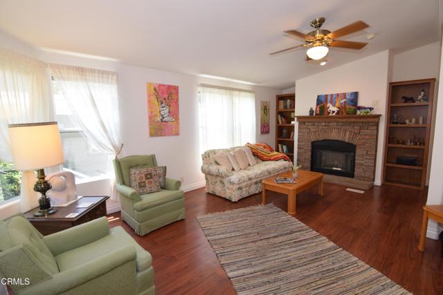 4201 Topanga Canyon Blvd. Boulevard, Woodland Hills CA: https://media.crmls.org/mediaz/7bd00c01-9626-4ade-bd44-67ede9b51474.jpg