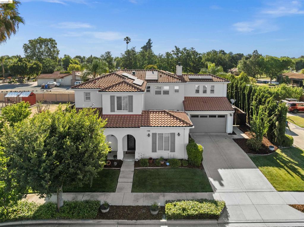 1596 Cherry Blossom Ct
