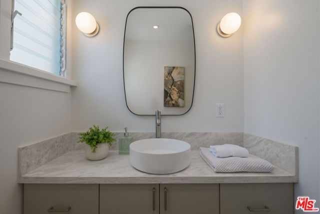 1826 W 78th Street, Los Angeles CA: https://media.crmls.org/mediaz/7bd113a9-e0ac-4734-a75b-f8783787fe6c.jpg