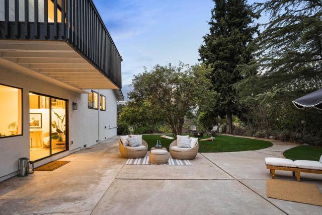 1657 FOOTHILL Drive, Vista CA: https://media.crmls.org/mediaz/7bd1af18-1abd-4ad3-89f1-a6266a5cd1a0.jpg