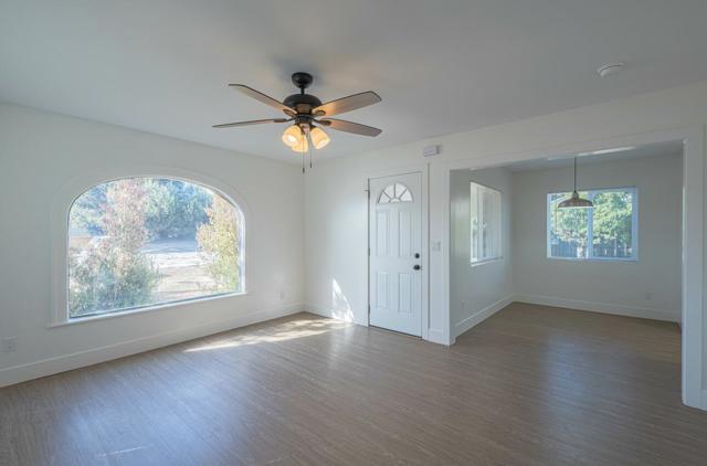 704 Oak Avenue, Greenfield CA: https://media.crmls.org/mediaz/7bd1af5b-30c1-4b8e-84a8-2ef96d39bd3e.jpg