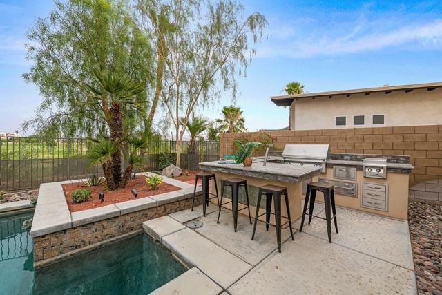 4315 Vantage Lane, Palm Springs CA: https://media.crmls.org/mediaz/7bd3af7d-5dab-4137-b29c-757165662b1e.jpg