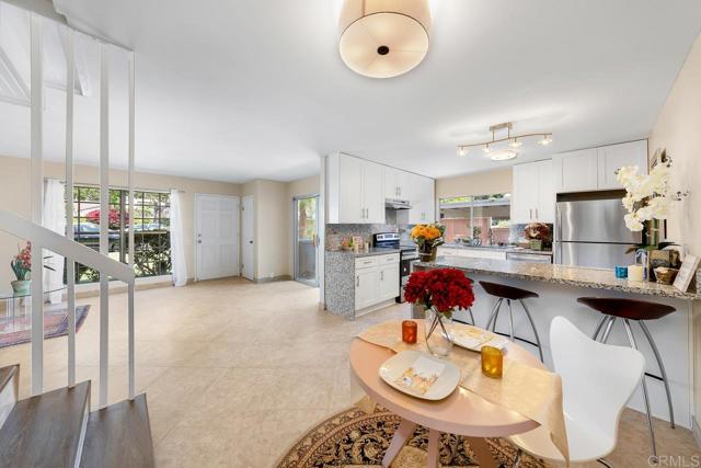Image 6 of 32 For 9542 Easter Way