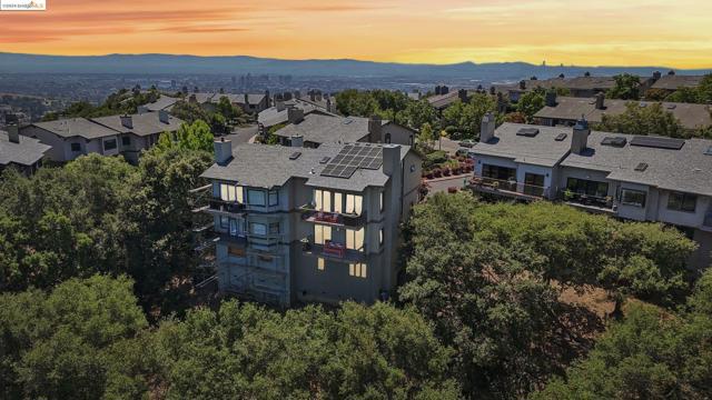 Image 43 of 46 For 90 Starview Dr