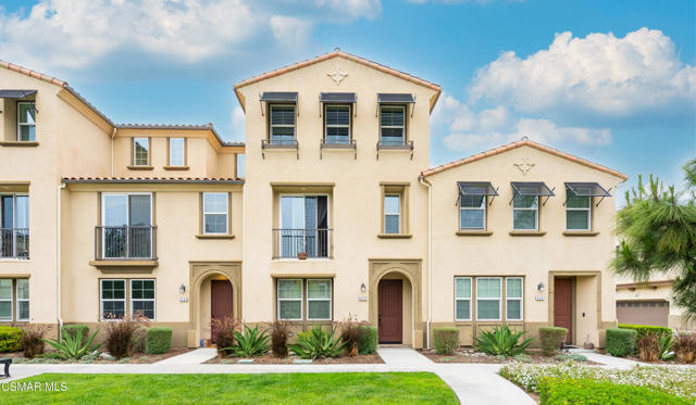 5057 Robles Street, Camarillo CA: https://media.crmls.org/mediaz/7bd542bc-e84a-448c-80fa-9774b2481b71.jpg