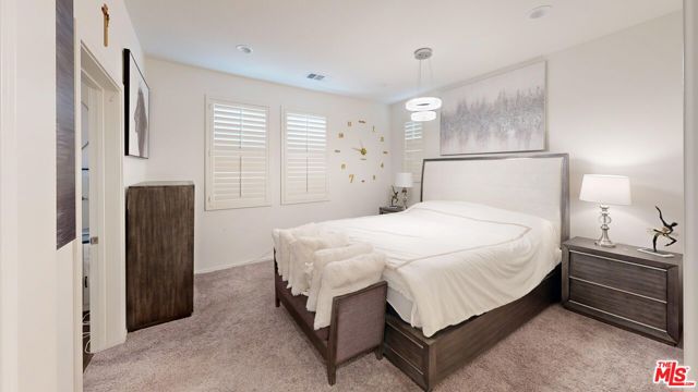 18215 Astro Court, Santa Clarita CA: https://media.crmls.org/mediaz/7bd5bed8-f97e-48a9-b9f6-57c975b55bcf.jpg