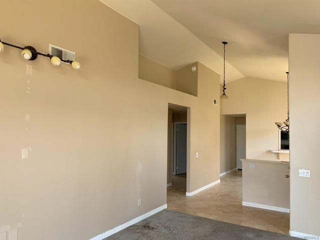 11762 Monte View Ct, El Cajon CA: https://media.crmls.org/mediaz/7bd6274c-a22d-42e8-bd7b-d4fe18209962.jpg