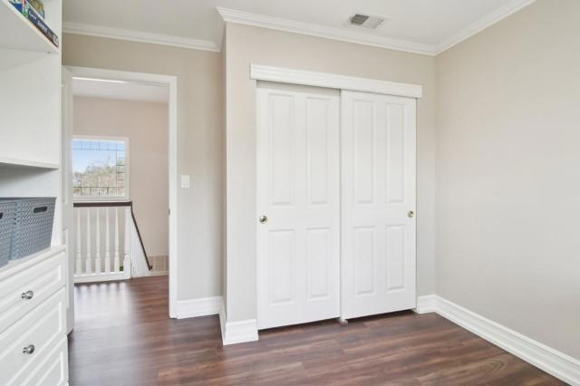 Image 40 of 69 For 10703 Pebble Place