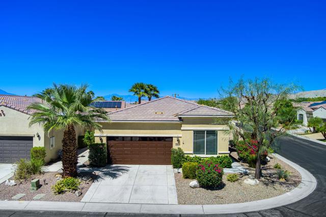 39007 Camino Orquesta, Indio CA: https://media.crmls.org/mediaz/7bd66dbc-6e18-4689-936e-78698e09b1ef.jpg
