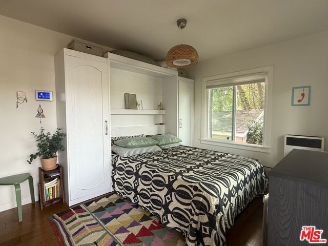 710 Stepney Street, Inglewood CA: https://media.crmls.org/mediaz/7bd69512-ec23-466c-bd2b-eaca3a27d492.jpg