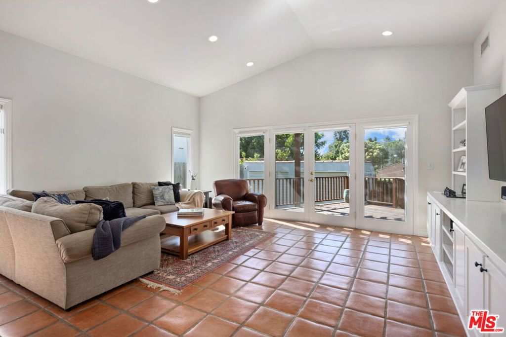 MLS #25606059 image #25